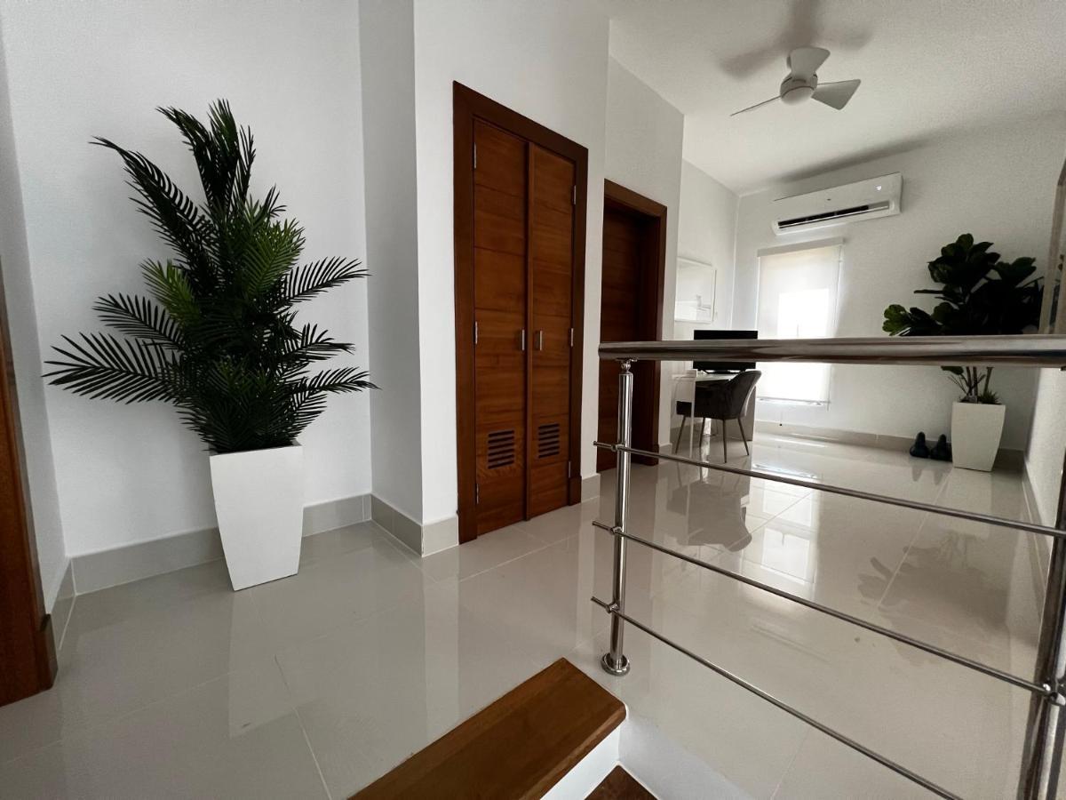 Villa Stylish Luxury San Juan Lakes In Gated Community In Downtown With Private Pool Punta Cana